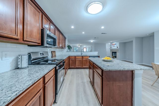 6131 Balcony Lane, Dallas, TX 75241