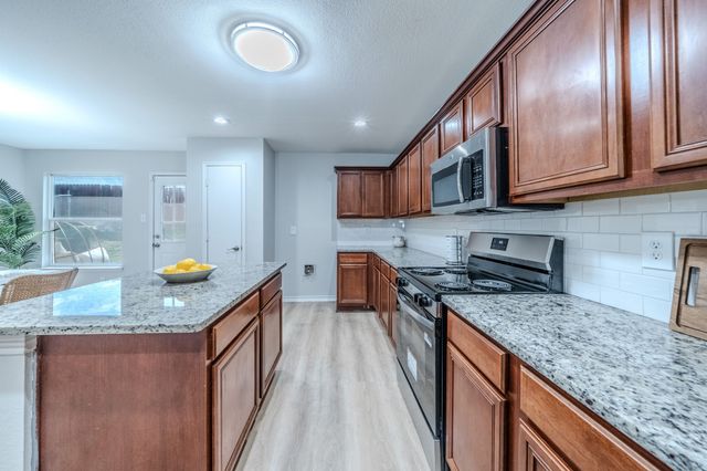 6131 Balcony Lane, Dallas, TX 75241