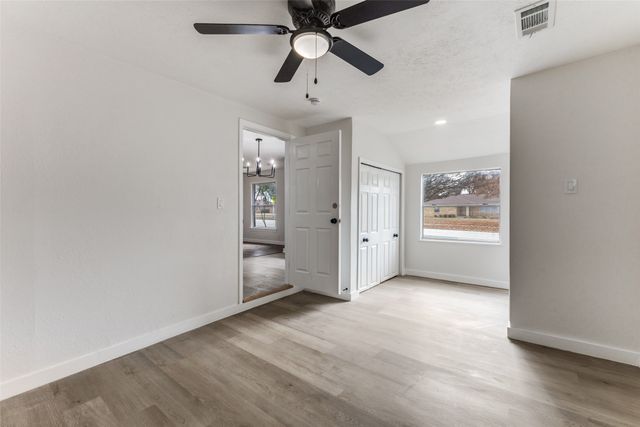 2723 Gus Thomasson Road, Dallas, TX 75228