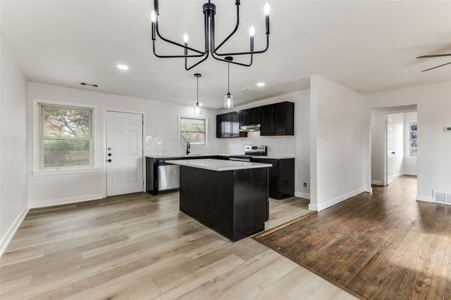 2723 Gus Thomasson Road, Dallas, TX 75228