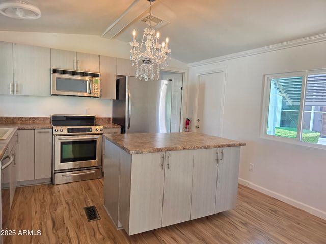 2233 E BEHREND Drive 134, Phoenix, AZ 85024