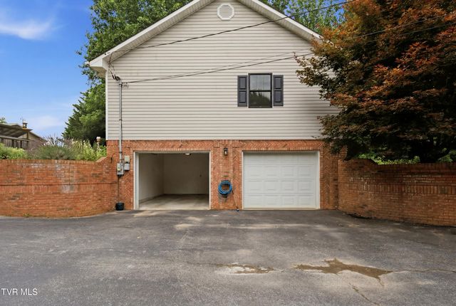 307 Mitchell Court, Jonesborough, TN 37659