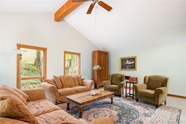 17 Highridge Drive, Huntington, NY 11743