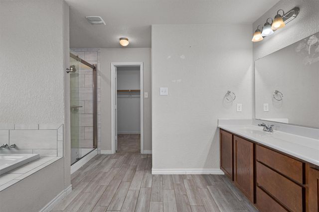 2604 Alamocitos Creek DR, Killeen, TX 76549