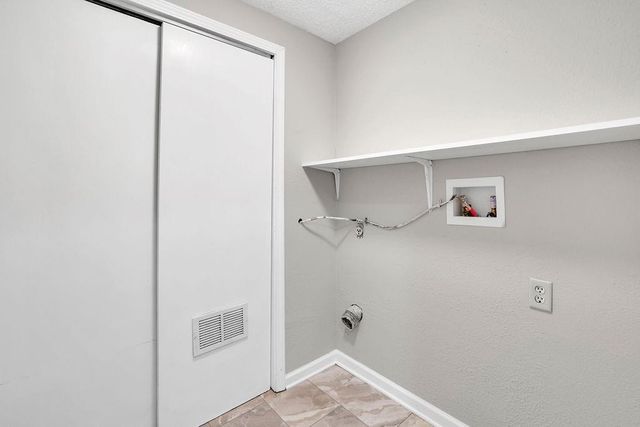 3067 Steeplechase, Alpharetta, GA 30004
