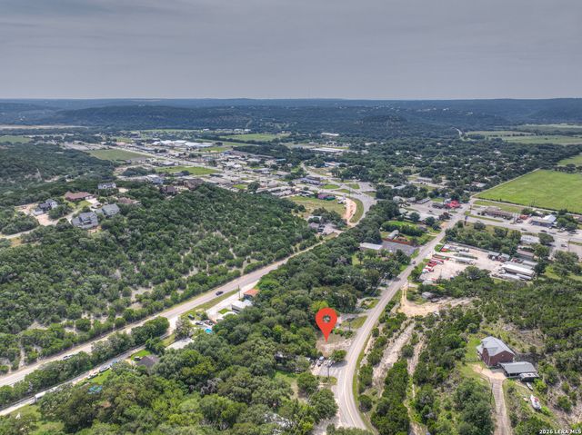 3265 SKYLINE DR, Canyon Lake, TX 78133