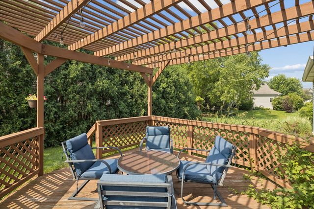 756 Pembridge Place, Sugar Grove, IL 60554