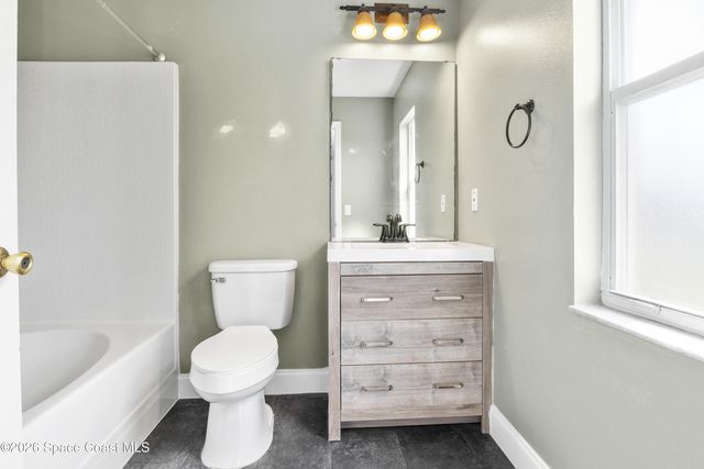 1091 Slocum Street NW, Palm Bay, FL 32907