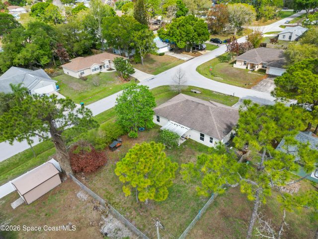 1091 Slocum Street NW, Palm Bay, FL 32907