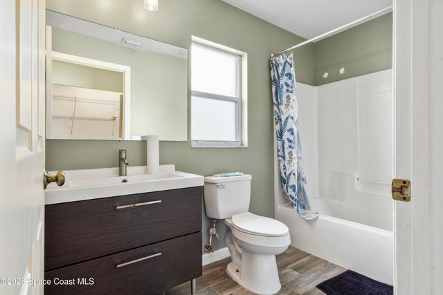 1091 Slocum Street NW, Palm Bay, FL 32907