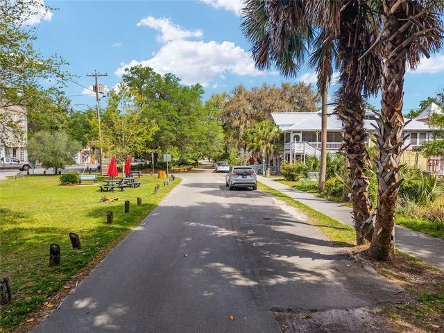 227 SE TUSCAWILLA ROAD, Micanopy, FL 32667