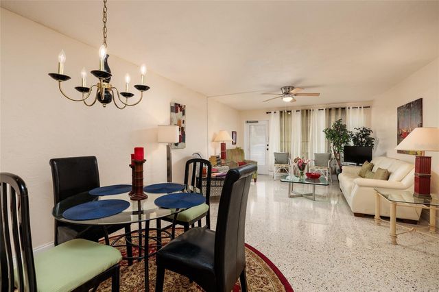 4143 56TH STREET N 903, Kenneth City, FL 33709