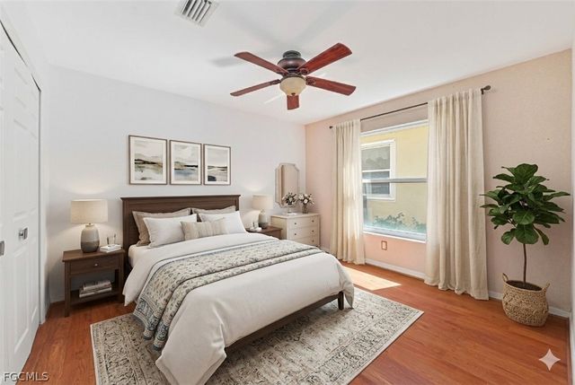 9918 Las Casas DR, Fort Myers, FL 33919