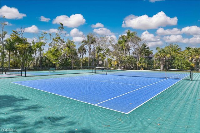 9918 Las Casas DR, Fort Myers, FL 33919