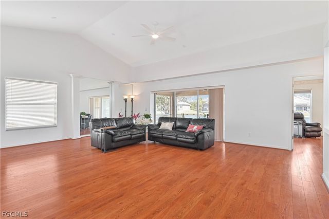 9918 Las Casas DR, Fort Myers, FL 33919