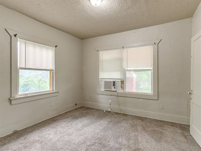 2109 NE 12th Street, Oklahoma City, OK 73117