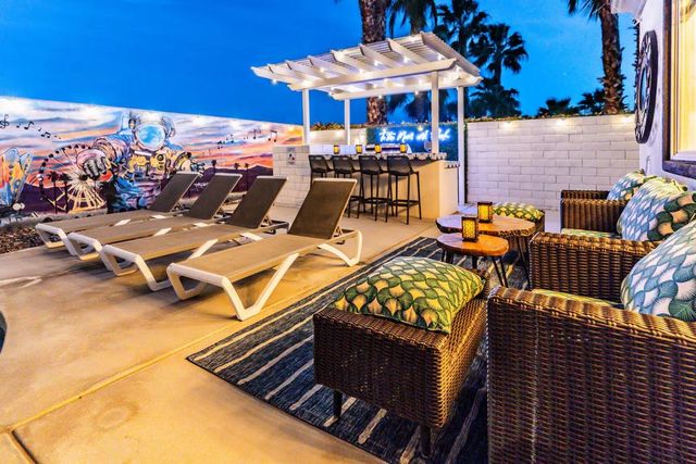 43876 Salpare Way, Indio, CA 92203