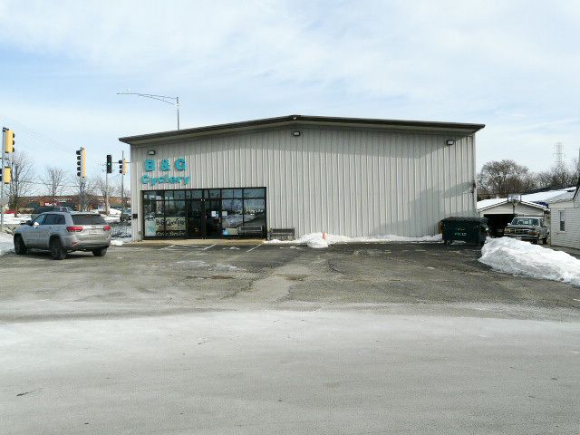 131 E Rollins Road, Round Lake Beach, IL 60073