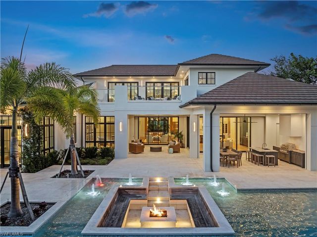 626 S Golf DR, Naples, FL 34102