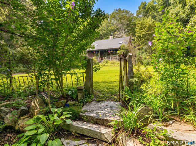 52 Hanover Versailles Road, Sprague, CT 06330