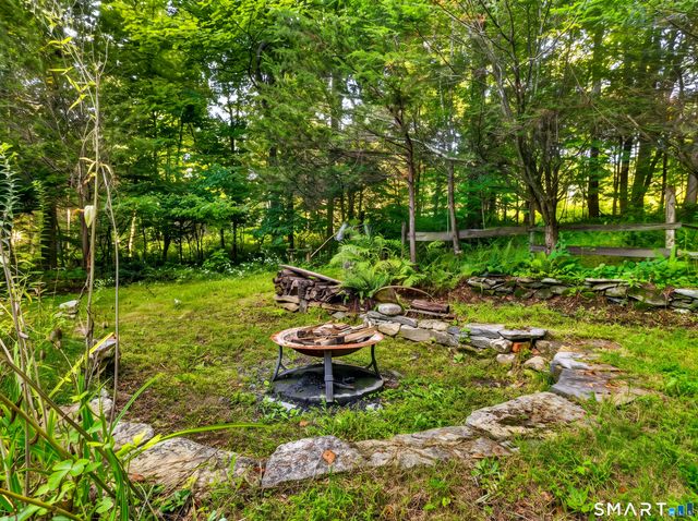 52 Hanover Versailles Road, Sprague, CT 06330