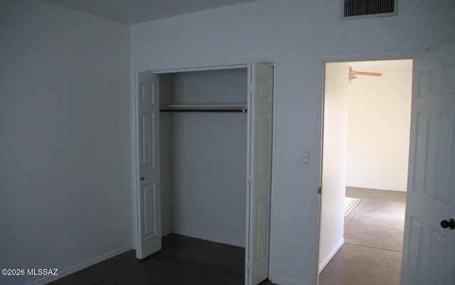 834 E Limberlost Drive, Tucson, AZ 85719