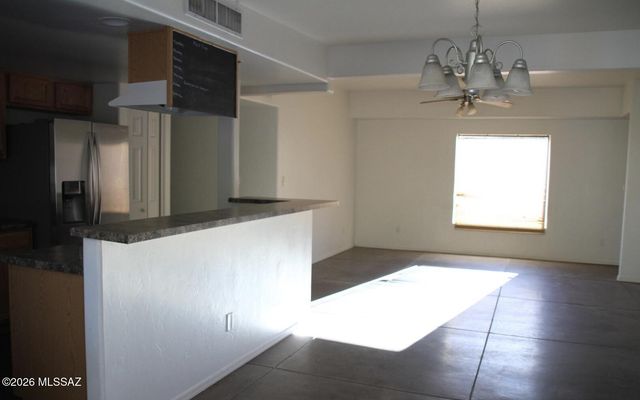 834 E Limberlost Drive, Tucson, AZ 85719