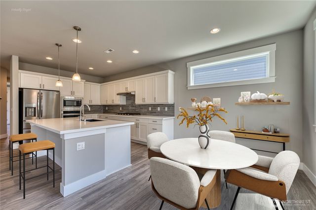 20819 9th Place W, Lynnwood, WA 98036