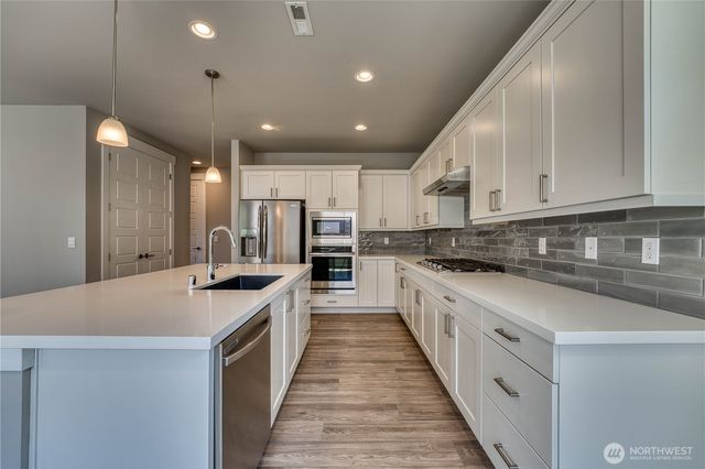 20819 9th Place W, Lynnwood, WA 98036