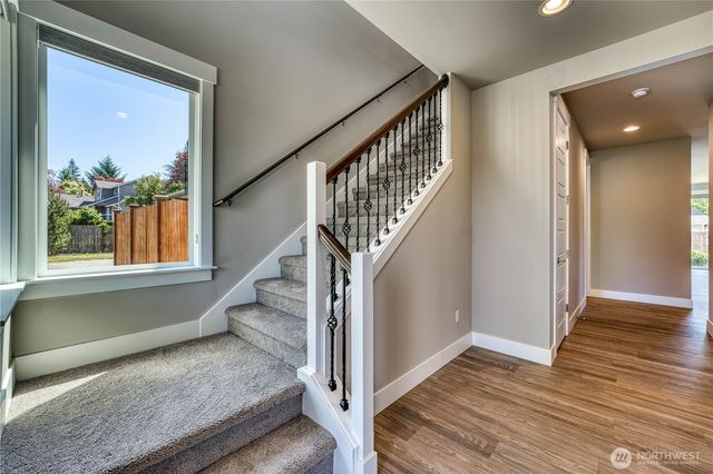20819 9th Place W, Lynnwood, WA 98036