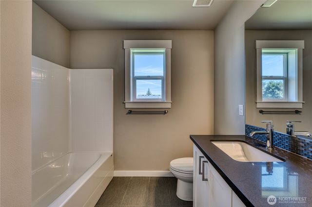 20819 9th Place W, Lynnwood, WA 98036