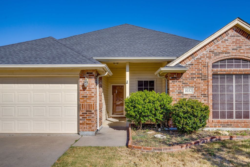 1032 Kingfish Drive, Burleson, TX 76028 — photo 2