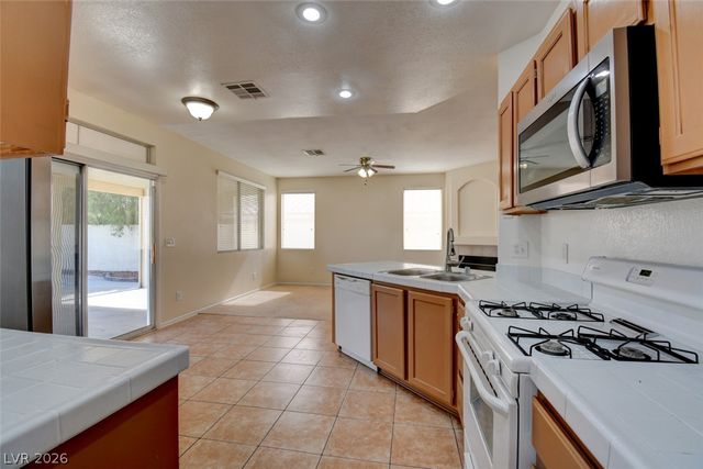 8040 Tailwind Avenue, Las Vegas, NV 89131