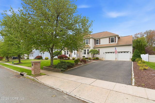 8 Arboretum Drive, Jackson, NJ 08527
