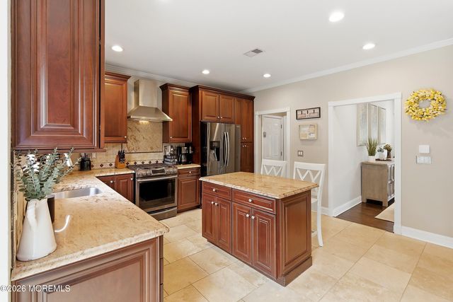8 Arboretum Drive, Jackson, NJ 08527