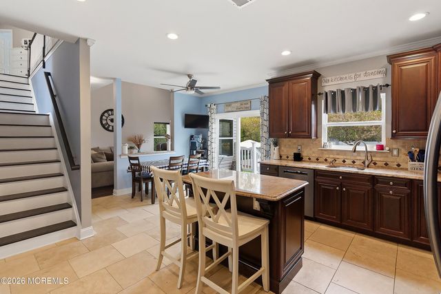 8 Arboretum Drive, Jackson, NJ 08527