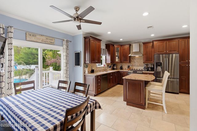 8 Arboretum Drive, Jackson, NJ 08527