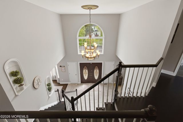 8 Arboretum Drive, Jackson, NJ 08527