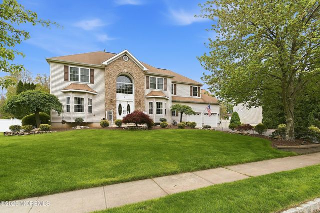 8 Arboretum Drive, Jackson, NJ 08527