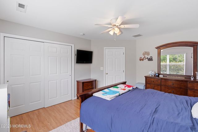 8 Arboretum Drive, Jackson, NJ 08527