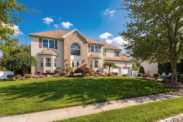 8 Arboretum Drive, Jackson, NJ 08527
