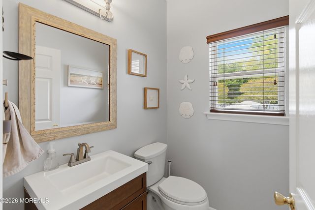 8 Arboretum Drive, Jackson, NJ 08527