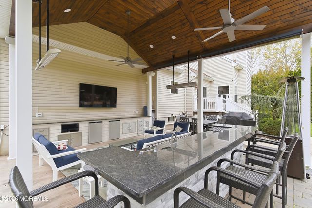 8 Arboretum Drive, Jackson, NJ 08527