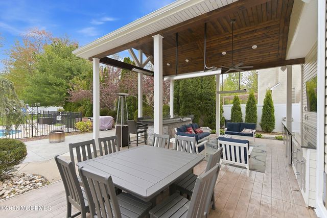 8 Arboretum Drive, Jackson, NJ 08527