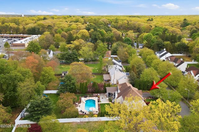 8 Arboretum Drive, Jackson, NJ 08527