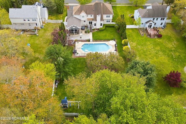 8 Arboretum Drive, Jackson, NJ 08527