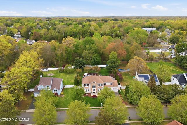 8 Arboretum Drive, Jackson, NJ 08527