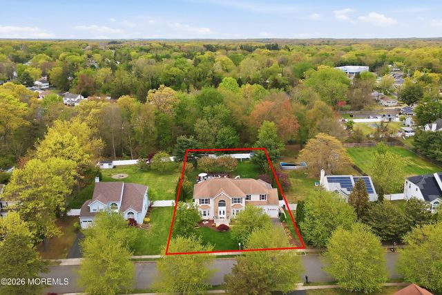 8 Arboretum Drive, Jackson, NJ 08527