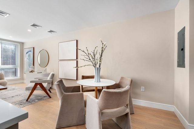 105 Washington 611, Boston, MA 02135