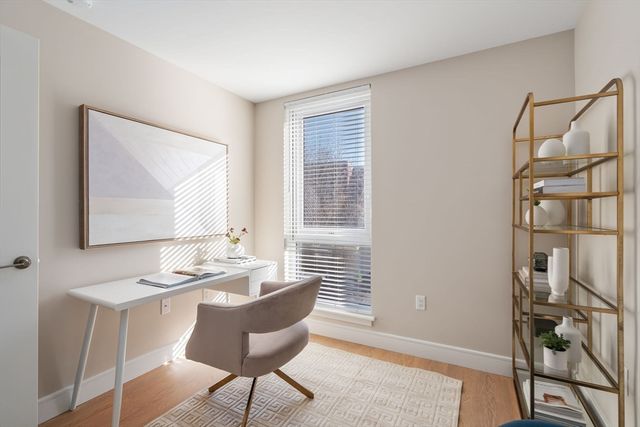 105 Washington 611, Boston, MA 02135